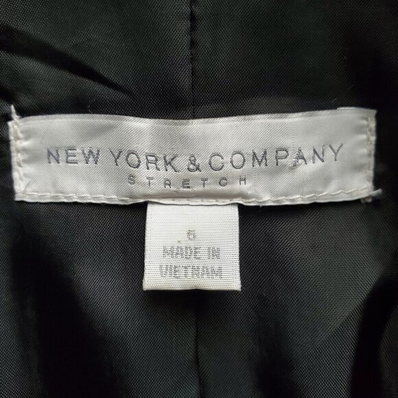 NY & Company Peplum Style Cropped Jacket 3/4 Sleeves B&W Pinstripe Size 6 - Picture 7 of 14